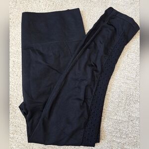 Black Fabletics Leggings